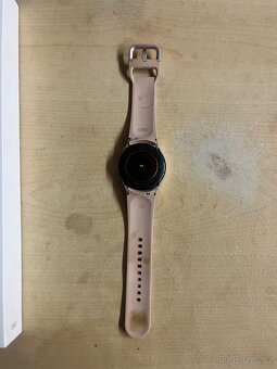 Samsung Galaxy Watch4 40mm – růžové - 3