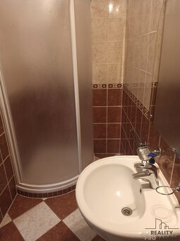 Pronájem bytu 2+1 Holešov - 3