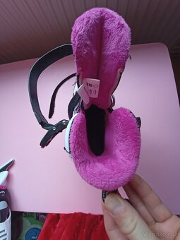 Dívčí zimní brusle - 3