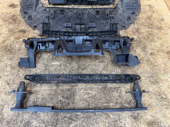 CHLADIČOVÁ STĚNA PEUGEOT 5008 1.6 115KW - 3