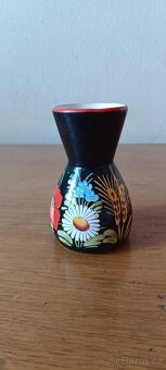 Keramická chodská vázička s kytičkami - 3