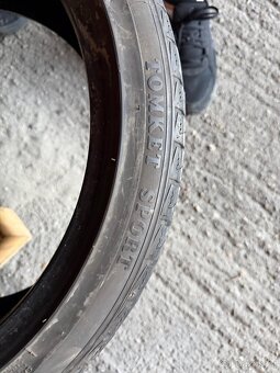 Prodám 225/40/18 letni pneu - 3