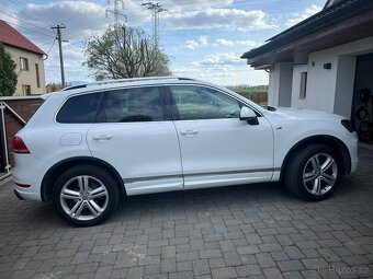 VW Touareg 3.0 R-Line, 4x4, kůže, TOP výbava - 3
