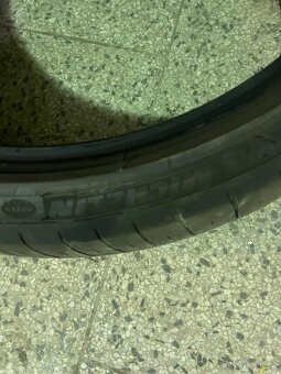 Pneu letní 245/35 R20 Michelin - 3