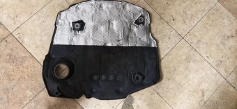 Kryt motoru audi 3.0 tdi 059103925cl - 3