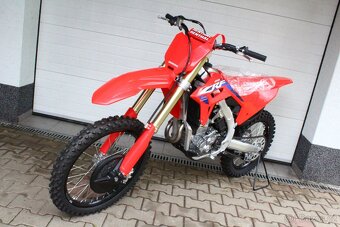 Honda CRF 250 R 2024 nová skladem - 3
