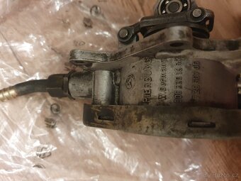 Vakuové čerpadlo Mercedes W201, W124, W126, W140 - 3