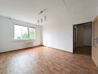 Pěkný byt 2+1 s balkonem / zděné jádro / Moravský Krumlov - 3