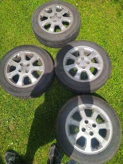 185/65 R15 - 3