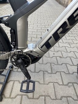 Trek Powerfly FS 4, velikost XL - 3