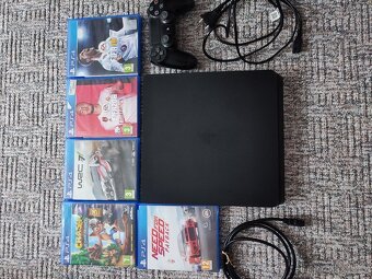 PlayStation 4 - 3