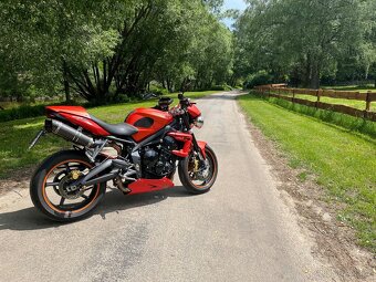 Triumph street triple 675r - 3