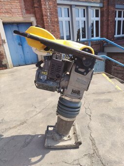 Vibrační pěch Wacker - 3