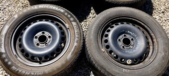 215/60 R16 zimní 5x112  sada plechových disků 4x5,2mm - 3
