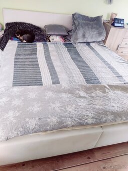 Manželská postel - 3