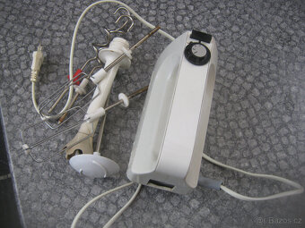 Prodám legendární ruční šlehač ETA 0042-s krabicí. - 3