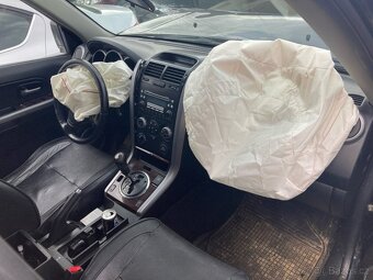 Rozpredám Suzuki Grand Vitara 4x4 2.0 103kw J20A - 3