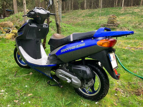 Skútr YUKI MATRIX 50 - 3