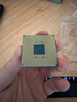 AMD Ryzen 7 2700X - 3