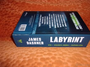 Dashner - LABYRINT  (1.-3. díl) - 3