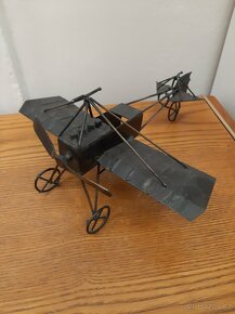 Plechový model letadla - 3