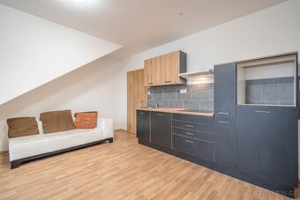 Pronájem bytu 3kk 70m2 v obci Čistá, terasa, parkovací stání - 3