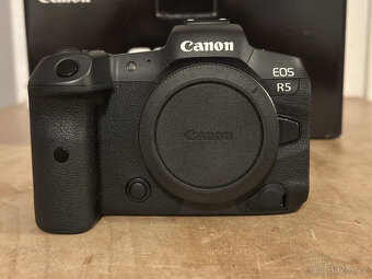 Tělo Canon EOS R5 téměř jako nové, v originální krabici - 3