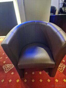 Křesla různé barvy 500,- KUS - 3