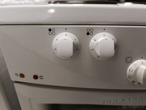 Sporák elektrický GORENJE - šíře 60 cm - 3