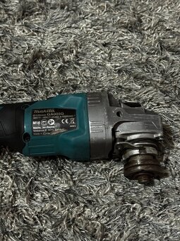 Uhlova bruska Makita GA005G - 3