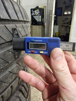 235x55x17 Michelin - 3