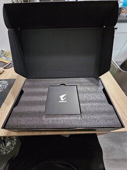 GIGABYTE AORUS GeForce RTX 5060 ELITE 8G - 3