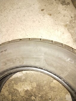 Prodám zimní pneu 215/65/R16 - 3