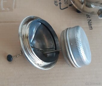 starý elektrický čajovar AEG - 3