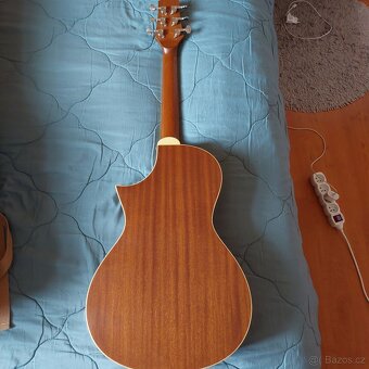 Elektroakustická kytara Peavy Parlor Composer + gigbag - 3