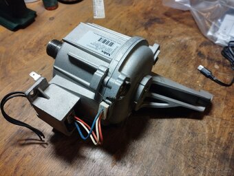 Motor z pračky Whirlpool - 3