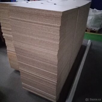 Prodej laminovaných desek-SNÍŽENÁ CENA 64Kč/m2 - 3