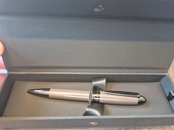 Originál Hugo Boss pero včetně krabičky - 3
