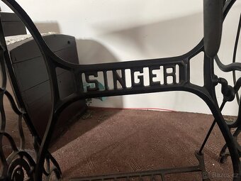 Starožitný šicí stroj Singer – s příklopem - 3