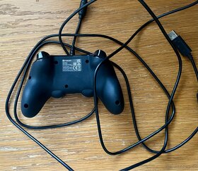 Kabelový ovladač PS4 - 3
