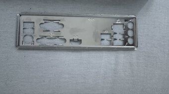 I5 9400F s Asrock základní deskou a 2X 2666 MHz HyperX RAMky - 3