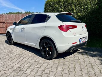 Alfa Romeo Giulietta 2,0JTDM - 3