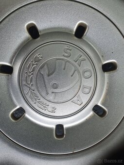 POKLICE ORIGINÁL ŠKODA R14.....3KS - 3