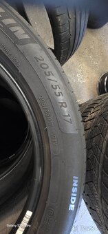 Prodám 2ks pneu 205/55/17 - 3