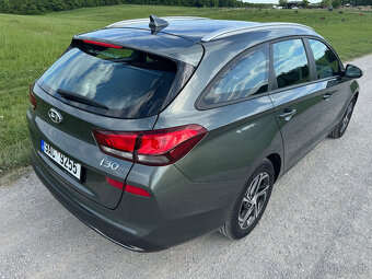 i30 1.5T-GDI 81kW NOVÝ MODEL ZÁRUKA KAMERA KOUPENO V ČR DPH - 3