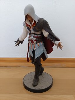 Assassin's Creed 2 Ezio figurka - 3