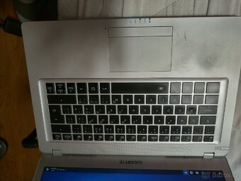 Gigabyte - 3