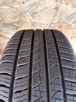 Pirelli SCORPION ZERO 265/40/22 - 3