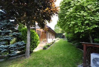 Prodej rodinného domu 361 m2, pozemek 979 m2 - 3