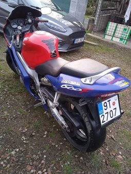 Honda CBR 600 F - 3